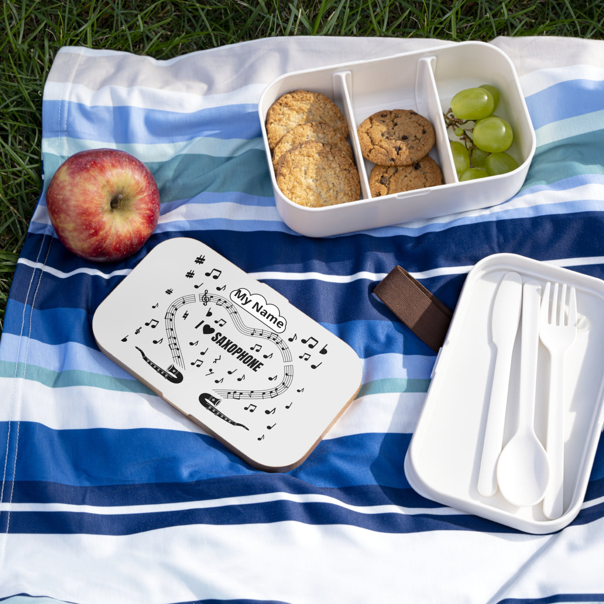 Music-themed Bento Lunch Box: 'I love saxophone' - black on white