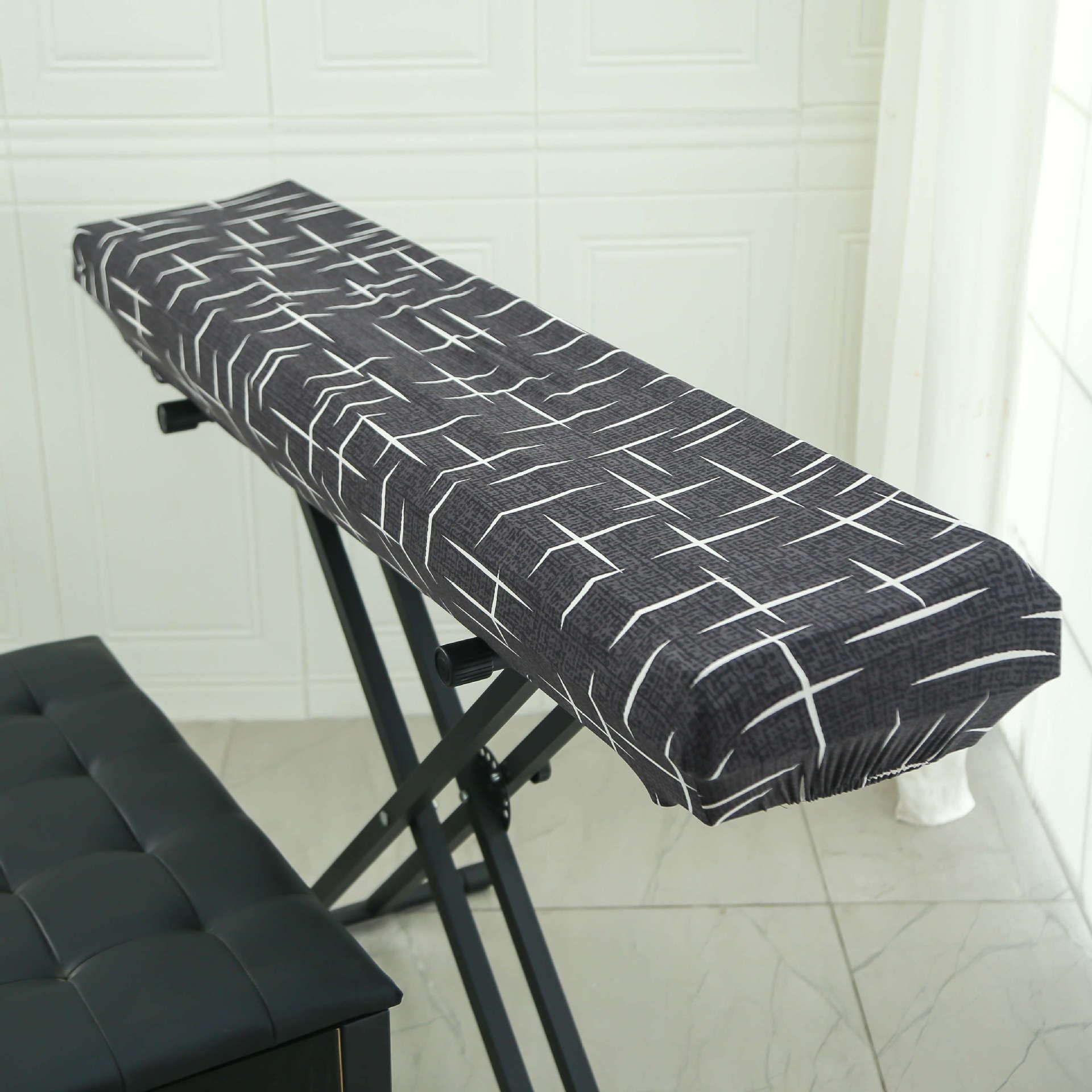 Piano Dust Cover Weighted Keyboard Small Keyboard Piano Covers Waterproof Locking Clasp Keep It From Dust and Dirt （Medium size piano case）