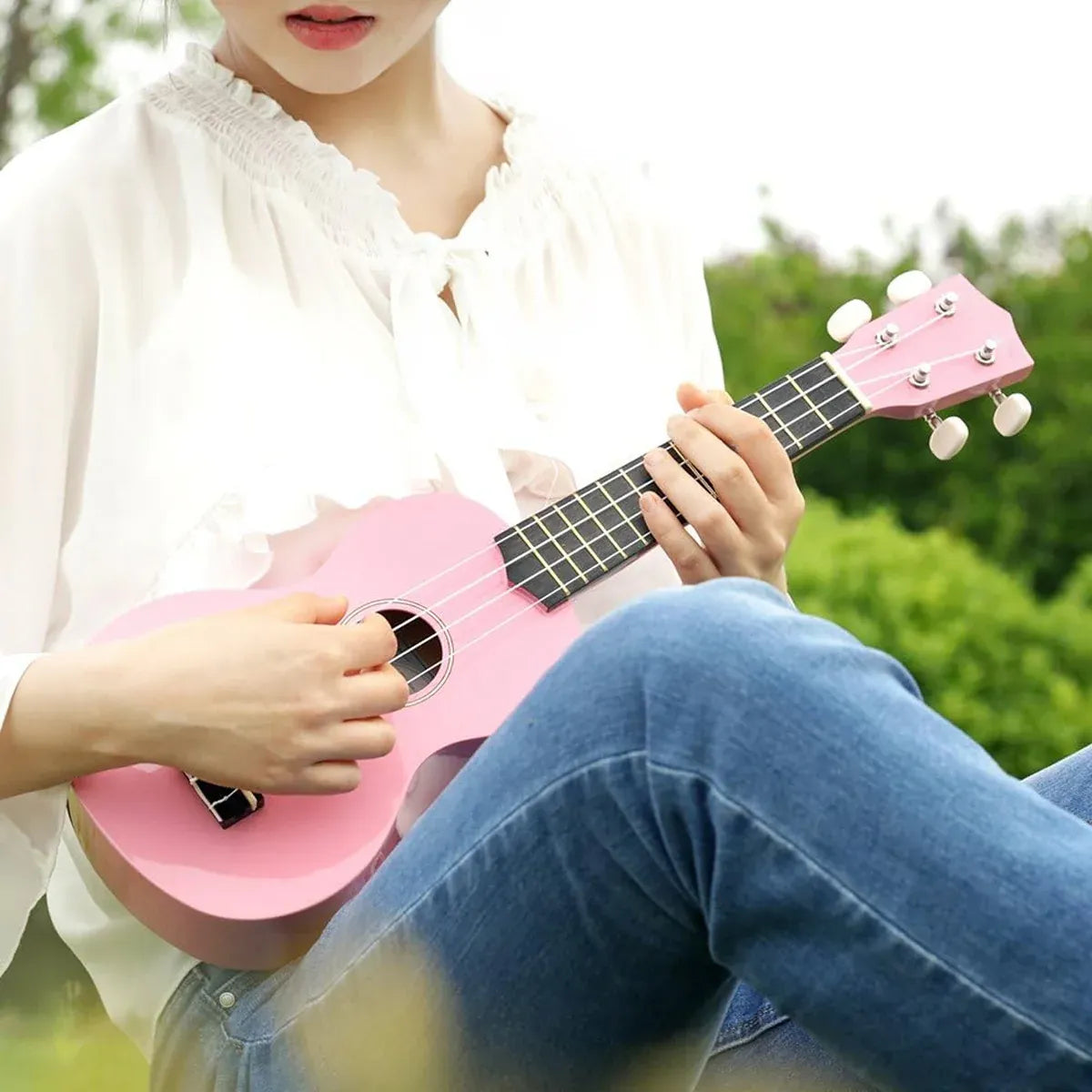 21 Inch Ukulele Beginner 4 String Small Guitar Easy To Learn Clear Sound Use - Black